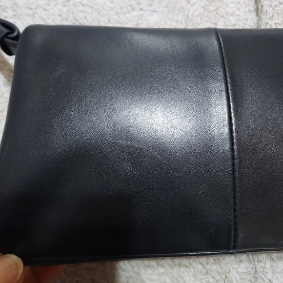 Zara Minimalist Leather Crossbody Bag - Picture 10 of 10